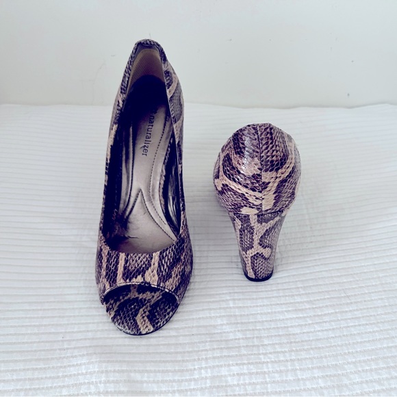 Used. Good condition. - Picture 1 of 2
